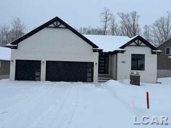 1079 Preservation Dr, Tecumseh, MI 49286