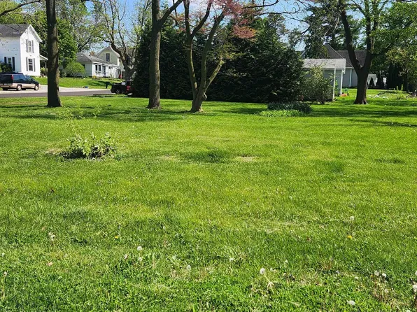 Franklin And Second St, Chalmers, IN 47929