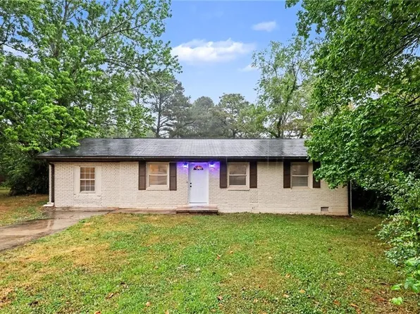1722 Carpenter Ct, Conley, GA 30288