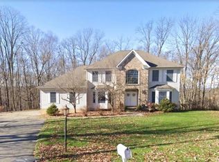 25 Sleepy Hollow Rd, Denville, NJ 07834