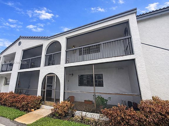 3rd image of 18216 Mediterranean Blvd #119