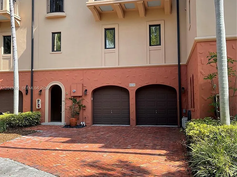 6230 Paradise Point Dr #6230 — Photo 1