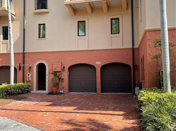 6230 Paradise Point Dr #6230, Miami, FL 33157