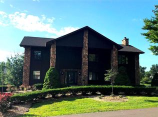 204 Cherry St, Elsberry, MO 63343