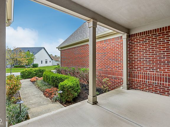 4th image of 1361 Trescott Dr