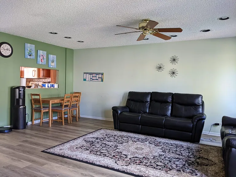 296 Tanager Ct — Photo 3