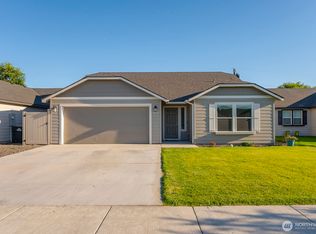 1025 W Sequoia Rd, Moses Lake, WA 98837