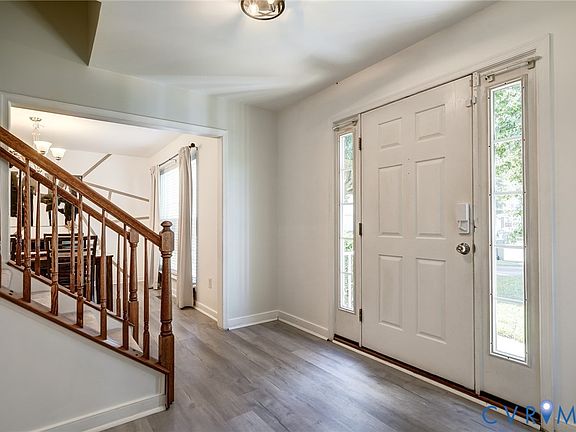 4th image of 925 Scotch Pine Ct