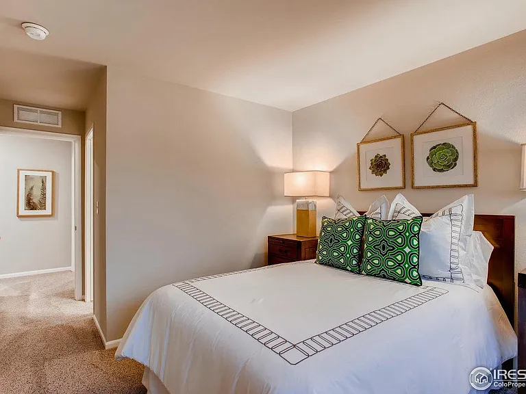 2710 Center Park Way — Photo 5
