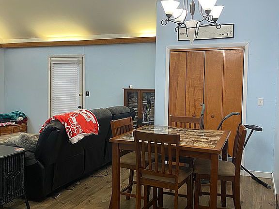 5th image of 480 Windermere Blvd