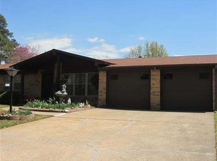 204 San Saba Ln, Texarkana, TX 75503