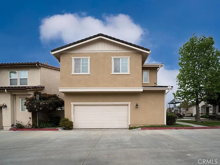 22532 Venice St — Photo 1