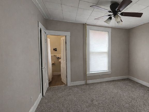 4th image of 803 E College St APT 3