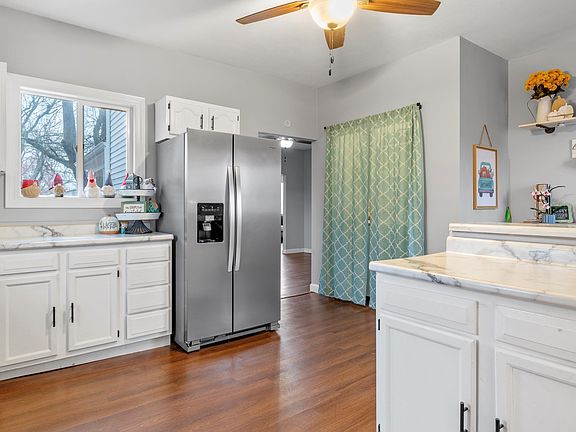 3rd image of 323 W Hill St