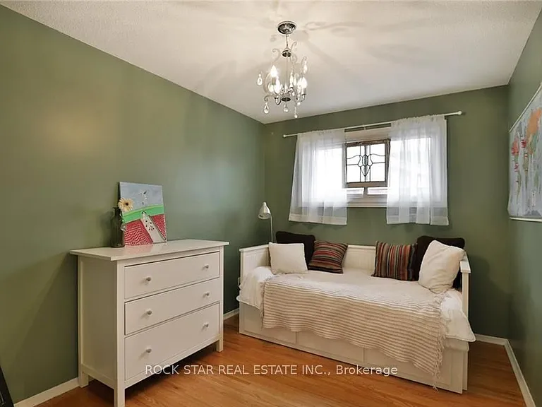 442 Greenhill Ave — Photo 9