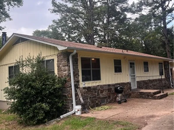 70 Longcole Pl, Russellville, AR 72802