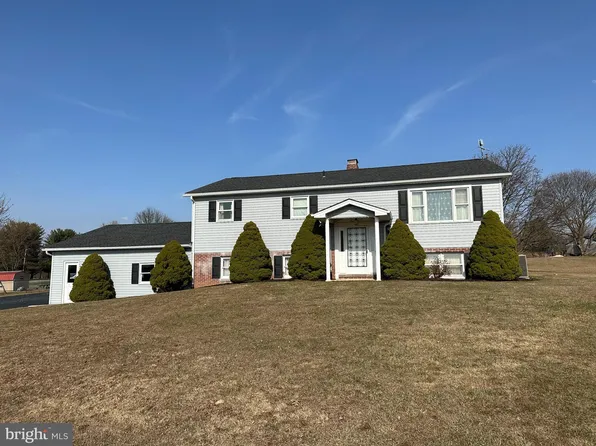 160 Groft Dr, New Oxford, PA 17350