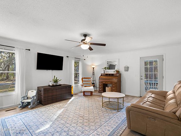 5th image of 6 Spring Knob Cir