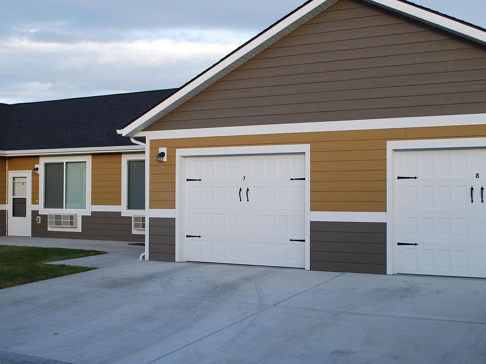 Single level patio home