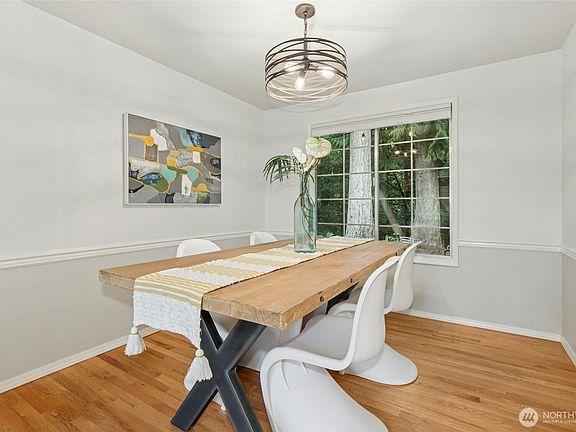 5th image of 23223 NE 29th Court
