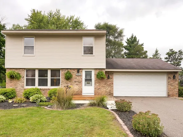 7433 Xerxes Ave N, Brooklyn Park, MN 55444