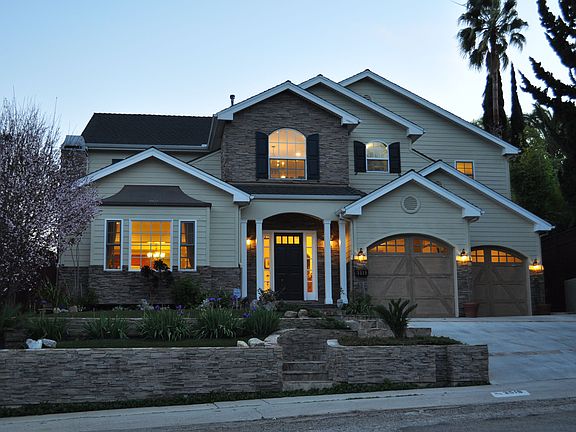 2nd image of 3519 Stoner Ave