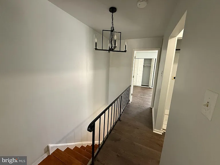 423 Sonora Ct — Photo 9
