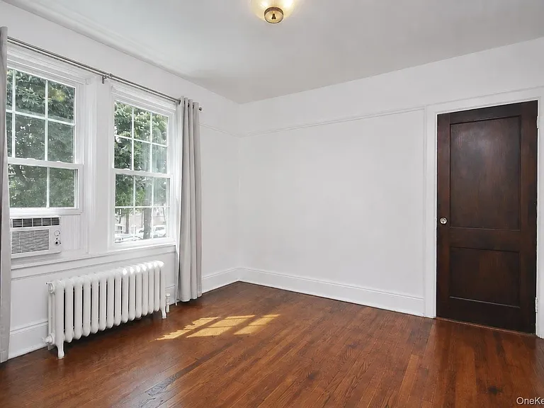 15-17 Chestnut St #15 — Photo 15