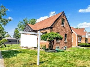 2444 S 15th Ave, Broadview, IL 60155