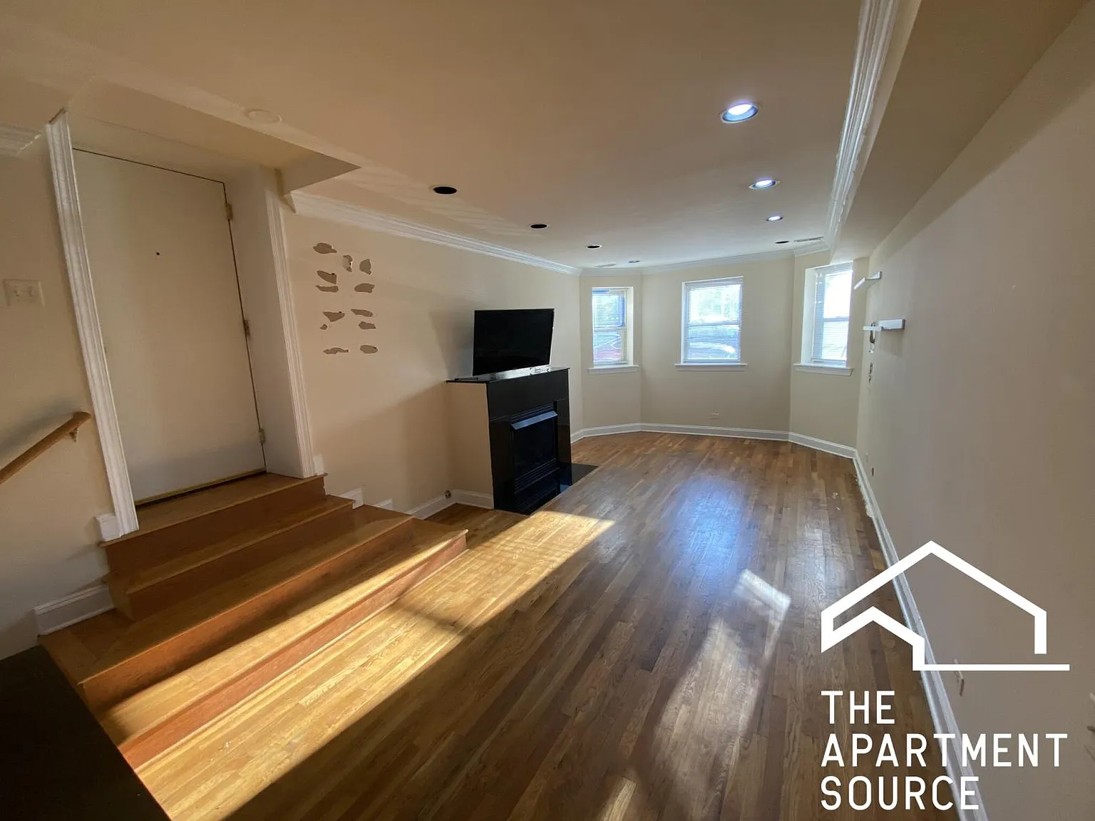 6935 North Oakley Avenue #G — Photo 4