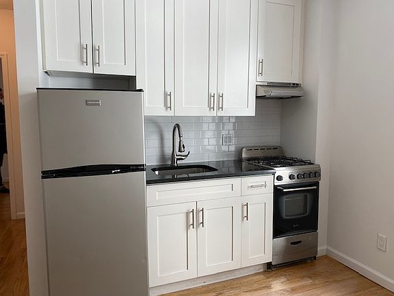 2nd image of 195 W 10th St APT 4C