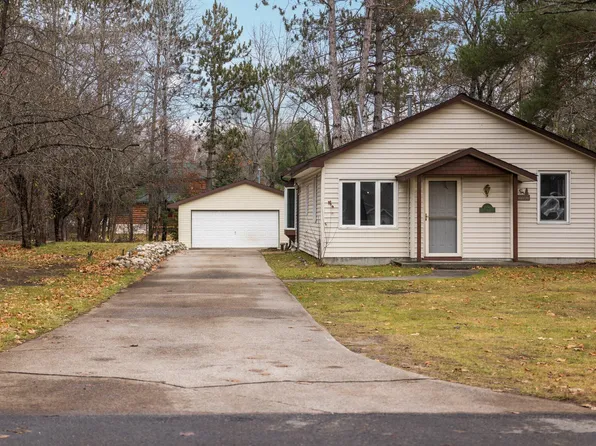 1996 Pioneer Rd, Gaylord, MI 49735