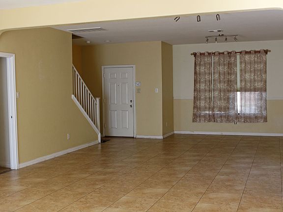 4th image of 1629 E Mesa Park Dr