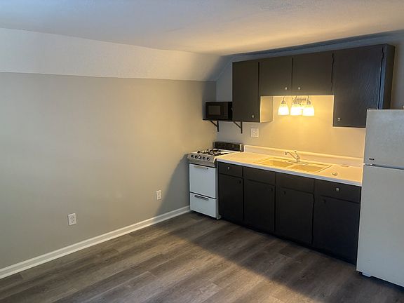 2nd image of 1315 Huestis Ave #2