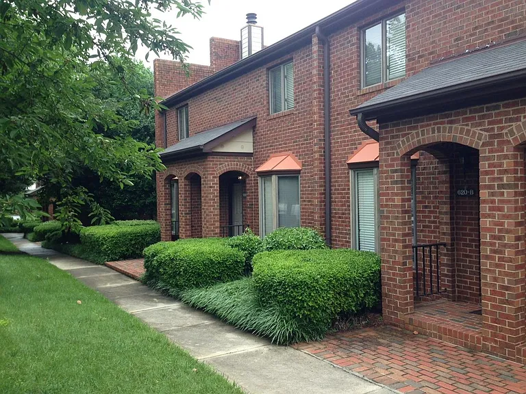 624D Walker Ave — Photo 2