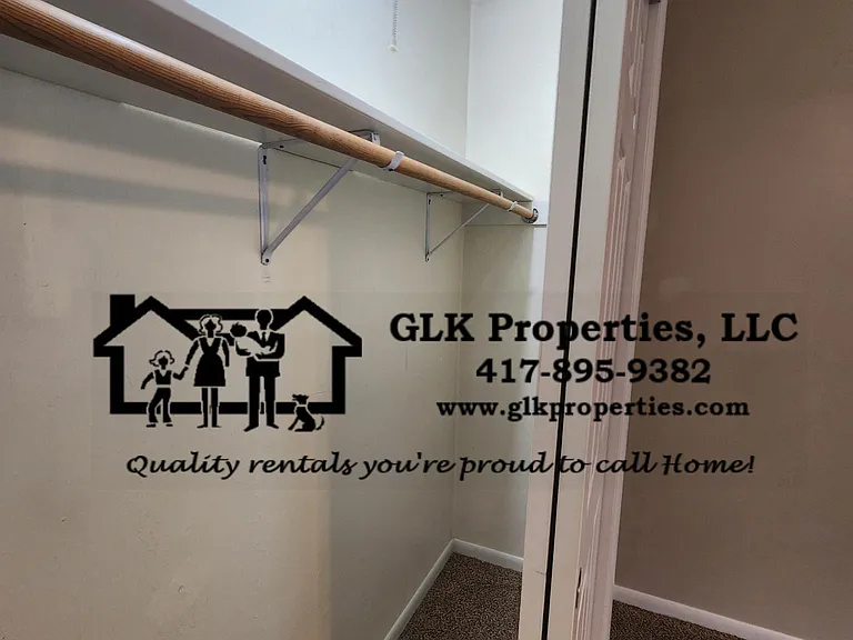 302 N Burton Ave — Photo 13