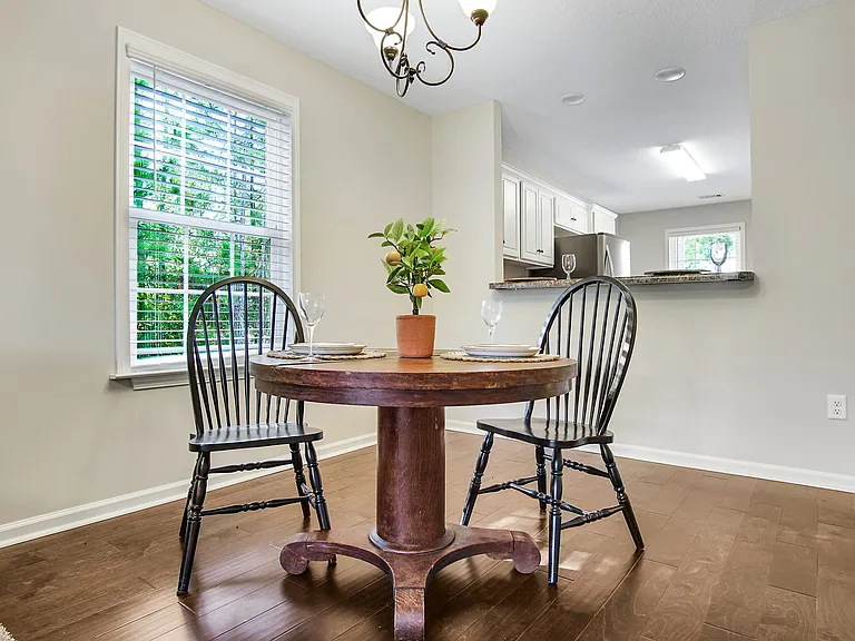 564 Deerchase Ct — Photo 10