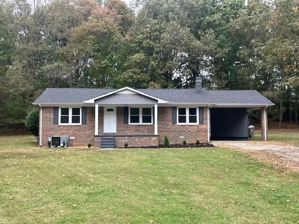 176 Tanglewood Trl, Estill Springs, TN 37330