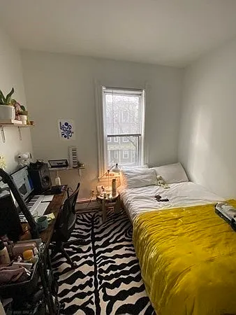 254 Windsor St #2R — Photo 5