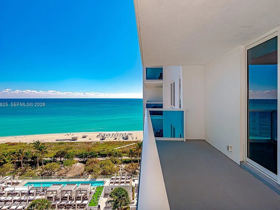 2301 Collins Ave #1416