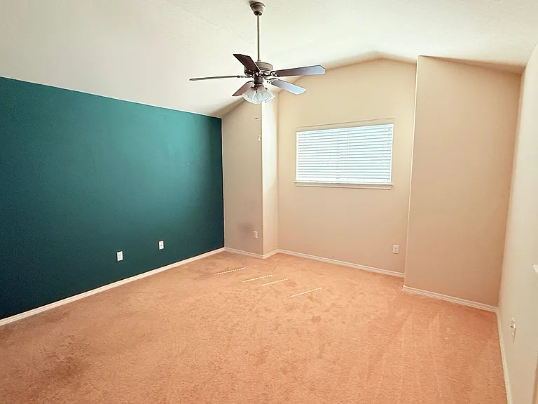 3575 Sierra Del Sol Ave — Photo 13
