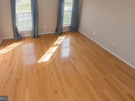 4th image of 23610 Bennett Chase Dr