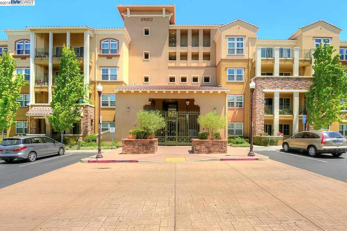 2 bed, 1081 sqft, $3,500 — Photo 1