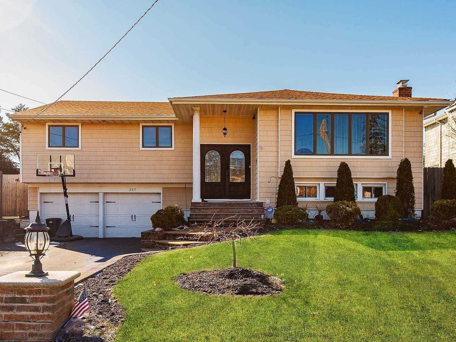 227 Bayview Ave, Massapequa, NY 11758 Zillow