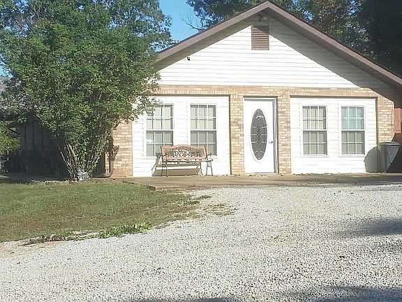3rd image of 10035 Blue Jay Rd