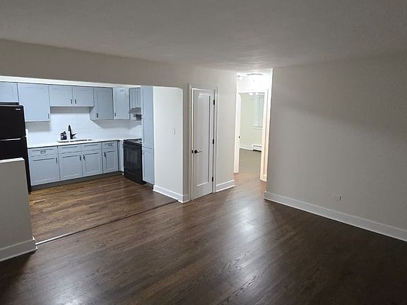 5th image of 314 Beach Ave APT 1B