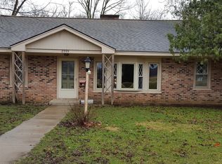 8555 Clinton St, Dixon, IL 61021