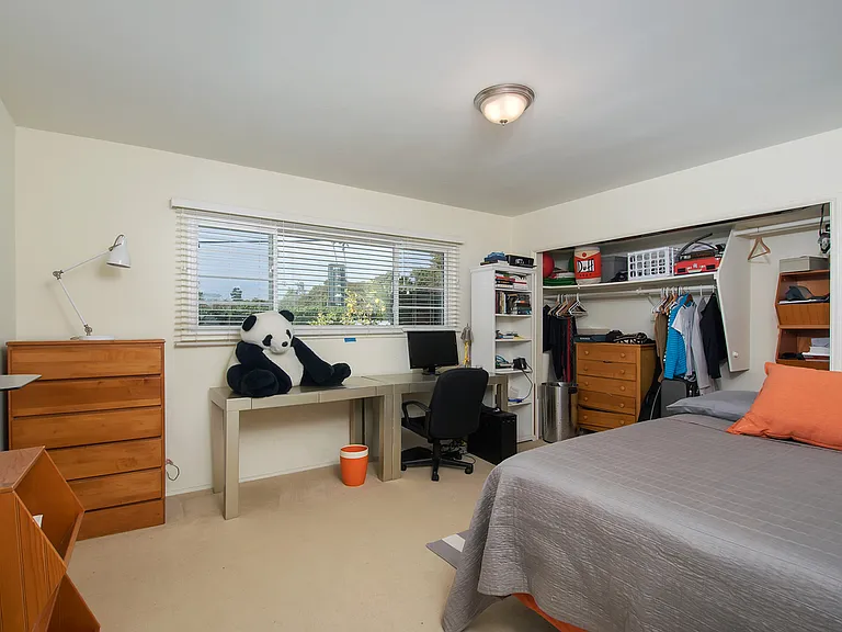 1375 Muirlands Vista Way — Photo 15