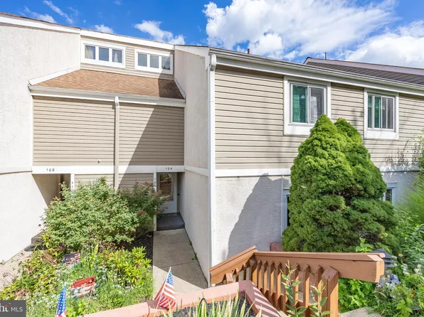 106 Harvest Ln #206, Phoenixville, PA 19460