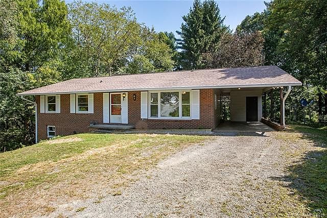 1st image of 61 Crescent Dr
